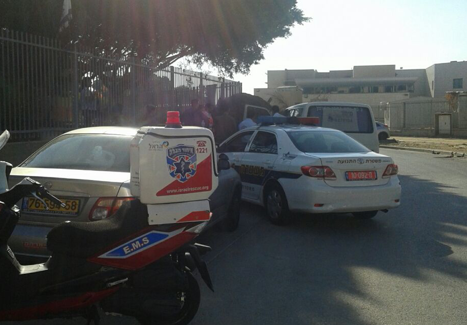 אשדוד: דיווח על בן מיעוטים שפוגע ברכבים הקפיץ כוחות משטרה והצלה רבים, בנס לא היו נפגעים