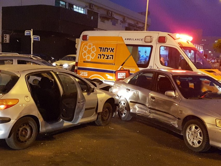 שני פצועים בתאונת דרכים באזור התעשייה באשדוד