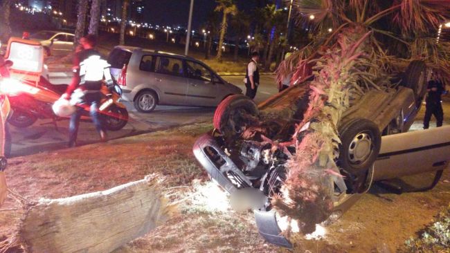 הלילה: רכב התהפך בתאונת דרכים - שניים נפצעו