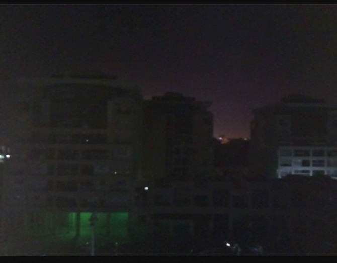 עיר באפלה: עשרות רחובות ללא חשמל באשדוד