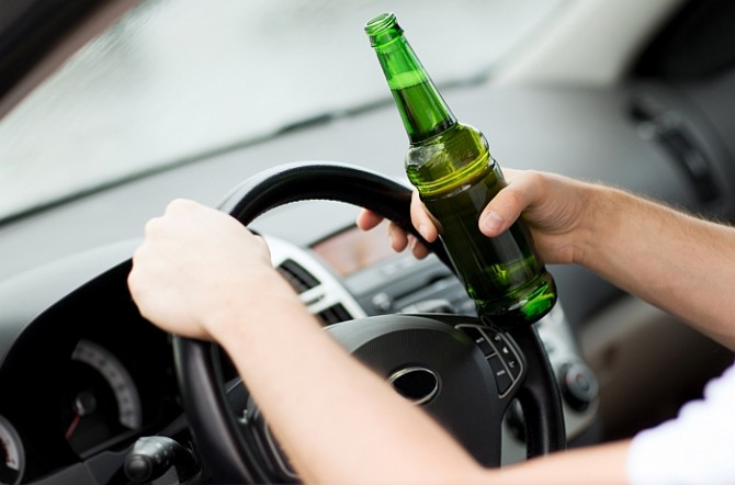 שתיית אלכוהול בזמן נהיגה