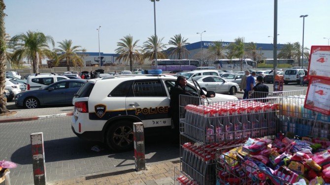 אימה בסופר באשדוד: "ערבי השתולל ואיים על לקוח עם בקבוק שבור"