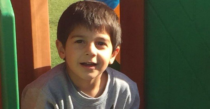 סוף עצוב: הילד בן ה- 3 שנרצח ע"י אביו הובא לקבורה באשדוד