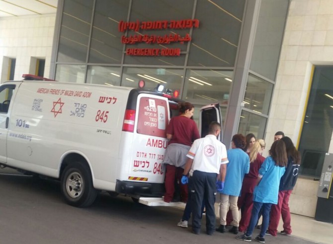מזל טוב: צוות מד"א יילד אישה שכרעה ללדת בשד' ירושלים בעיר