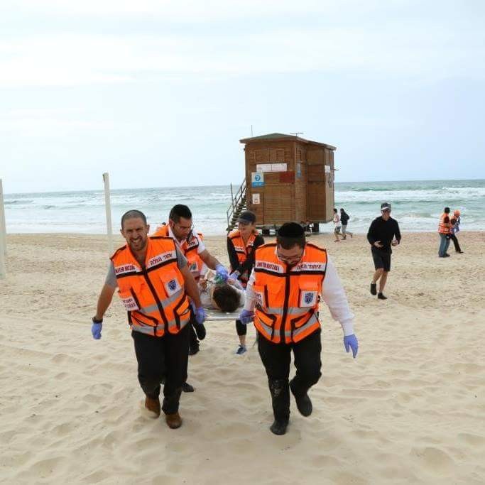 טרגדיה באשדוד: התמוטט בחוף הים ומת