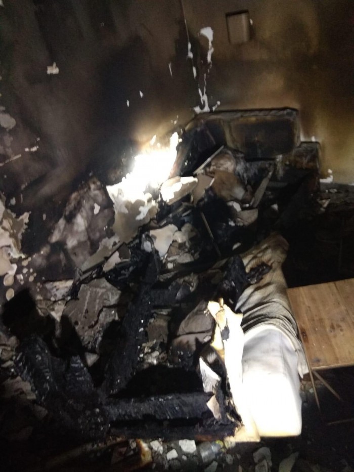 תקלה חשמלית במזגן גרמה לשריפה בבית מגורים