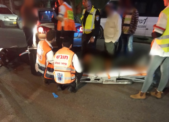 רוכב אופנוע נפצע מפגיעת רכב באשדוד