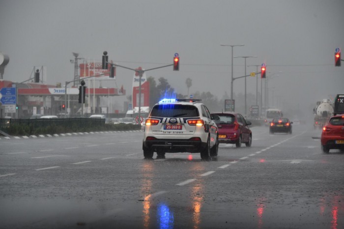 היערכות משטרת ישראל לקראת מזג האויר הסוער והמלצות לציבור הנהגים ומשתמשי הדרך