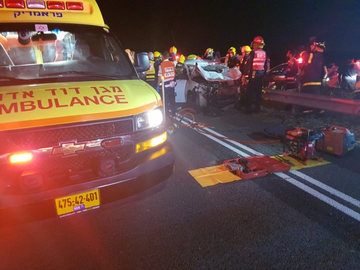 תאונה קשה: פצועים ולכודים בהתנגשות שארעה בין רכב לשני סוסים סמוך לאשדוד