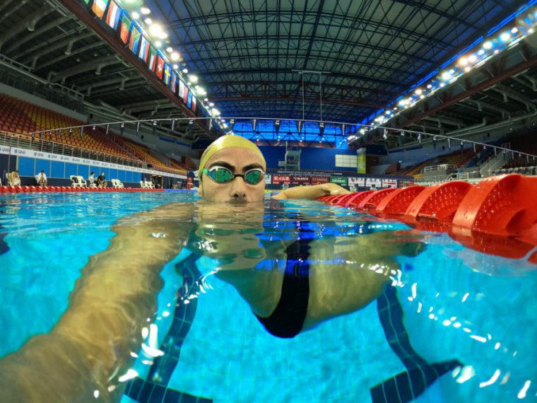 יעקב טומרקין בבריכה בקטאר. צילומים: באדיבות איגוד השחייה
